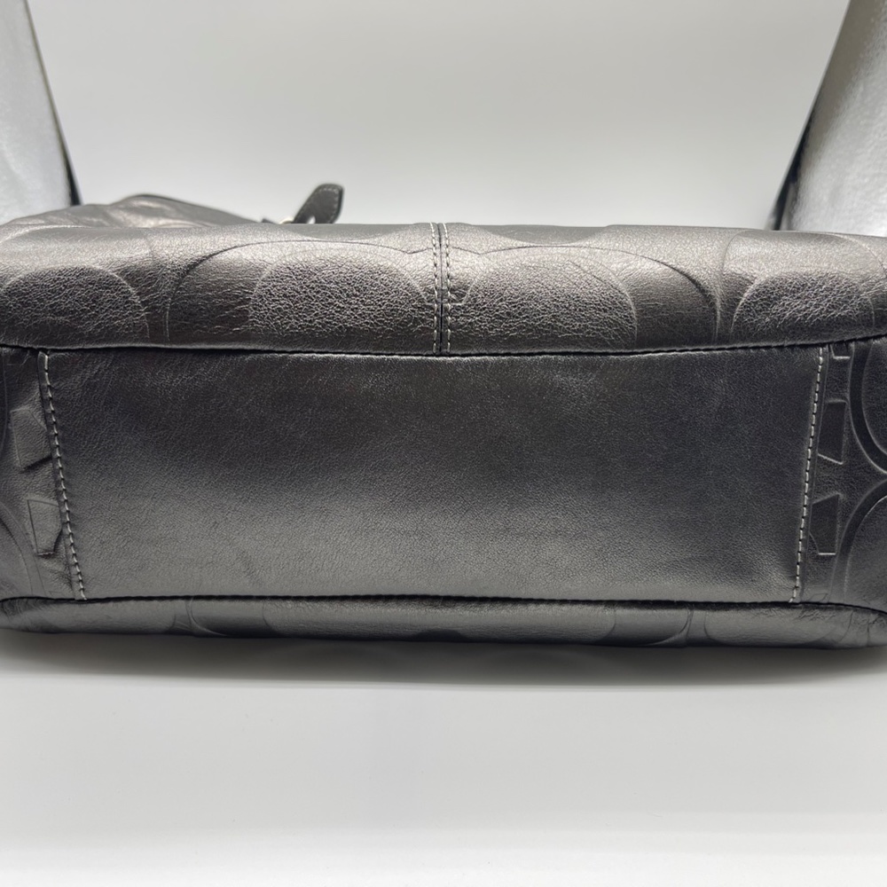 Coach Hampton Leather Shoulder Bag with Matching Zipper Pouch and Wallet - Picture 8 of 15